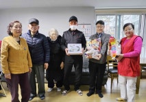 장안구청 > 장안 홍보관 > 장안구 연무동, 경로당 어르신들께 명절인사와 위문품 전달