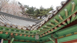 장안구청 > 장안 홍보관 > 장안구, 지지대쉼터 공원 ‘한옥 기와’ 보수 완료