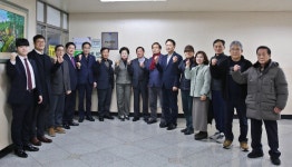 장안구청 > 장안 사진첩 > 조원주공뉴타운2단지 모범경로당 현판식