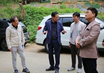 장안구청 > 장안 사진첩 > 이목동 일원 보행환경 개선 현장점검