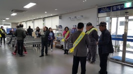노형동주민자치위, 민원실 안내 봉사 - 사이버주민자치센터 노형동주민자치위, 민원실 안내 봉사 | 제주특별자치도청
