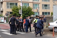 지역주민과 함께하는 안전한 학교환경 조성 순회간담회 개최(오라초) - 자치경찰단 지역주민과 함께하는 안전한 학교환경 조성 순회간담회 개최... 