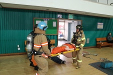 17.12.1.(금) 체육시설 화재 대비 긴급구조통제단 훈련 - 서부소방서 17.12.1.(금) 체육시설 화재 대비 긴급구조통제단 훈련 | 제주특별자치도청