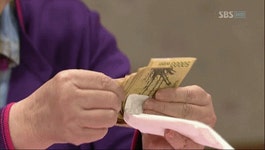 돈세는 장면 5만원 오만원 얼만지 보자 돈받았을때 횡제 돈생겼어 돈 - 상황별 짤방 모음 오늘의짤방