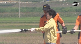 물대포 고문관 박근혜 삽질 물뿌리는 소방호수 망치는 엉망 개판 - 상황별 짤방 모음 오늘의짤방