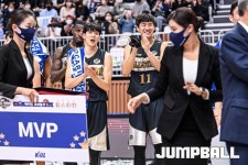[JB화보] KBL올스타전 시상식, 하윤기 MVP 시상 화보