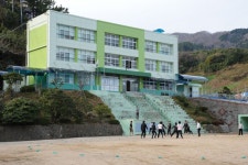 울릉고등학교 - 끄코위키