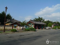 경주 오릉, 완곡한 곡선미가 뛰어난 신라시대 왕릉군 - 콕콕! 지역정보 | 구석구석 떠나볼까 | 대한민국구석구석