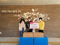 월곶동 대무체육관, 방역물품 전달:경인투데이뉴스 ≪경인투데이뉴스... 코로나19 극복, 우리가 함께해요’  월곶동 대무체육관, 방역물품 전달