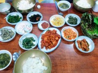 곡두하우스, Hwasun-gun — South Korea Jeollanam-do Hwasun-gun 북면 옥리 745-1, ఫోన్ 061-371-5118 곡두하우스, Hwasun... 