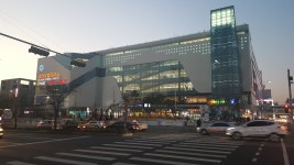 CGV 대전터미널, 대전광역시 — 대한민국 대전광역시 동구 용전동 동서대로 1689, 전화 1544-1122 CGV 대전터미널, 대전광역시... 