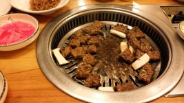 교동떡갈비, 전주시 — 대한민국 전라북도 전주시 완산구 풍남동3가 73-2, 전화 063-288-2232, 개방 시간 교동떡갈비, 전주시... 