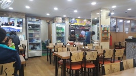 본전돼지국밥, 부산광역시 — 대한민국 부산광역시 동구 초량동 중앙대로214번길 3-8, 전화 051-441-2946, 개방 시간 본전돼지국밥... 