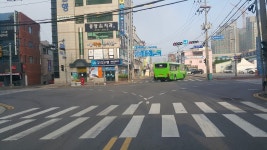 우리은행 서산지점, Seosan — Corea del Sud Chungcheong Meridionale Seosan 동문동 421-6, telefono 041-664-2111, orari di... 