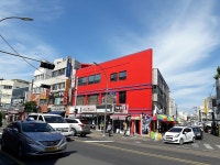 파리바게뜨 제주중앙점, جيجو — كوريا الجنوبية جيجو جيجو 이도1동 1410-4, هاتف 064-759-0083... 