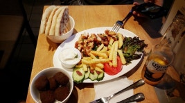 El Grecos 엘그레코스, 서울특별시 — 대한민국 서울특별시 용산구 이태원2동 273-11 gu, 전화 070-8263-8678, 개방 시간 El Grecos... 