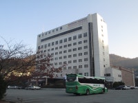 신안비치호텔, 목포시 — 대한민국 전라남도 목포시 유달동 해안로 2, 전화 061-243-3399 신안비치호텔, 목포시 —  대한민국 전라남도... 