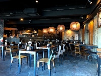 SOL Taphouse (Slice of Life Pizza), 부산광역시 — 대한민국 부산광역시 수영구 광안동 광안해변로 153, 전화 051-757-4278, 개방... 