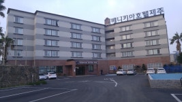 베니키아 호텔 제주, Jeju-si — South Korea Jeju-do Jeju-si... 064-799-3544 베니키아 호텔 제주, Jeju-si —  South Korea Jeju-do... 