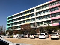 여의도동 국제금융로7길 46, 전화 02-2199-9500 여의도중학교... 대한민국 서울특별시 영등포구 여의도동 국제금융로7길 46, 전화 02-2199-9500