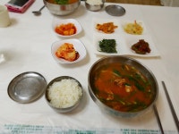 해녀횟집, Yangyang-gun — เกาหลีใต้ Gangwon-do Yangyang-gun 손양면 수산1길 41, โทรศัพท์ 033... 