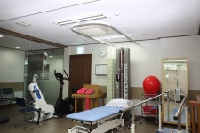동천동강병원, 울산광역시 — 대한민국 울산광역시 중구 남외동... 대한민국 울산광역시 중구 남외동 514-1, 전화 052-702-3114, 개방 시간
