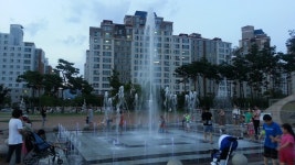 동구 율하동 1410, ફોન 053-961-0383... Daegu —  South Korea Daegu 동구 율하동 1410, ફોન 053-961-0383