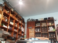 커피볶는 집 라디오카페, 인천광역시 — 대한민국 인천광역시 연수구 청학동, 전화 032-817-2058, 개방 시간 커피볶는 집 라디오카페... 