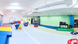 광주GMA마샬아츠아크로바틱센터, Kwangdzu — 700, 동천동, 하남대로 동천동 서구 Kwangdzu Korea Południowa, telefon 062-383... 