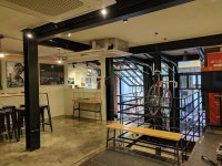 Rapha Seoul, 서울특별시 — 대한민국 서울특별시 강남구 신사동 압구정로10길 35-1, 전화 02-515-2758, 개방 시간 Rapha Seoul... 