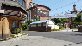 로이스커피, 광주광역시 — 대한민국 광주광역시 남구 양림동 66-43, 전화 062-672-7935 로이스커피, 광주광역시 —  대한민국... 