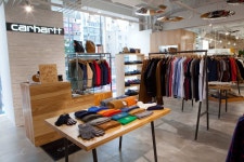 Carhartt WIP, 서울특별시 — 대한민국 서울특별시 중구 소공동 남대문로 67, 전화 02-2118-5225, 개방 시간 Carhartt WIP, 서울특별시... 