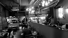 아띠오아나폴리 핏제리아 송도점, Incheon — Corée du Sud Incheon 연수구 송도1동 송도동 3-1, téléphone 032-834-7222... 