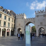 칼 광장(칼스플랏츠) - Google 지도 칼 광장(칼스플랏츠) · Karlsplatz 1, 80335 München, 독일