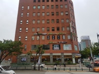 4월31일성형외과의원, 서울특별시 — 대한민국 서울특별시 강남구 논현동 120, 전화 02-540-6777 4월31일성형외과의원, 서울특별시... 