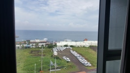 그라벨호텔제주, Jeju-si — Južná Kórea Jeju-do Jeju-si 외도일동 일주서로 7316, telefón 064-740-8000 그라벨호텔제주... 