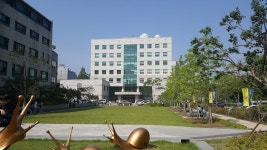 서울교육대학교, Soul — Korejská republika Soul 서초구 서초1동 서초중앙로 96, telefon 02-3475-2114 서울교육대학교, Soul... 