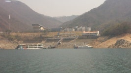 동량면 지등로 882, 電話 043-851-5771, 営業時間 충주나루휴게소... チュンジュ市 동량면 지등로 882, 電話 043-851-5771, 営業時間