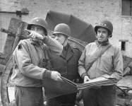 Normandy Invasion - Bob Landry — Google Arts & Culture Normandy Invasion - Bob Landry - Google Arts & Culture