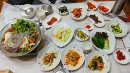 남흥회관, 순천시 — 순천시, 장천동 51-1, 전화 061-743-0502 남흥회관, 순천시 —  순천시, 장천동 51-1, 전화 061-743-0502