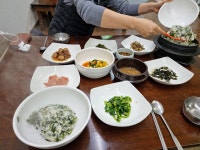 한밭식당, 태백시 — 태백시, 먹거리길 91, 전화 033-552-3160 한밭식당, 태백시 —  태백시, 먹거리길 91, 전화 033-552-3160