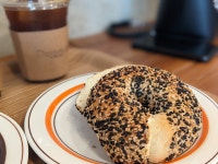 (Duggy Bagel), 부산광역시 — 부산광역시, 부산대학로64번길 14 더기베이글(Duggy Bagel), 부산광역시 —  부산광역시, 부산대학로64번길 14