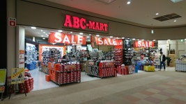Google マップ 「ABC-MART ピオニウォーク東松山店」に関する Google でのクチコミ（投稿者: ろーどすたー）