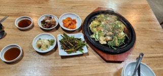 본가굴국밥, 양산시 — 양산시, 동면 석산리 635-9 본가굴국밥, 양산시 —  양산시, 동면 석산리 635-9