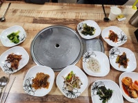 달동네, 함양군 — 함양군, 함양읍 용평리 702-3, 전화 055-963-1230 달동네, 함양군 —  함양군, 함양읍 용평리 702-3, 전화 055-963-1230