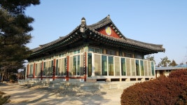 흥륜사, 경주시 — 경주시, 국당3길 5, 전화 054-773-3387 흥륜사, 경주시 —  경주시, 국당3길 5, 전화 054-773-3387
