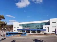 춘천종합체육회관, 춘천시 — 춘천시, 석사동 산29-3, 전화 033-262-6942 춘천종합체육회관, 춘천시 —  춘천시, 석사동 산29-3, 전화... 