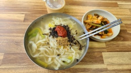 은진손칼국수, 논산시 — 논산시, 은진면 매죽헌로25번길 8 은진손칼국수, 논산시 —  논산시, 은진면 매죽헌로25번길 8