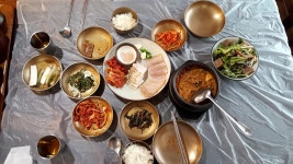 두메골, 군산시 — 군산시, 나운동 191-60, 전화 063-461-0611 두메골, 군산시 —  군산시, 나운동 191-60, 전화 063-461-0611