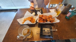 교촌치킨, 안동시 — 대한민국 경상북도 안동시 용상동 경동로 916-1, 전화 054-822-5888, 개방 시간 교촌치킨, 안동시 —  대한민국... 